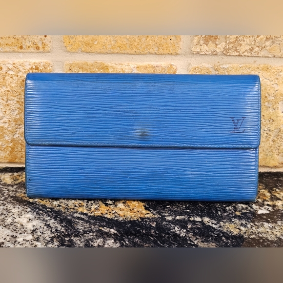 Louis Vuitton Blue Women's Bag - Picture 3 of 16